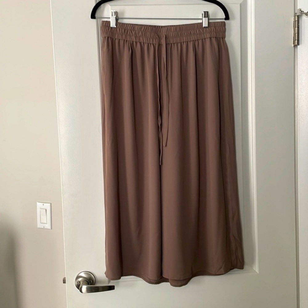 Aritzia Babaton Luiz Brown Tan Wide-Leg Culottes Cropped High Waist Pants L - Picture 3 of 5